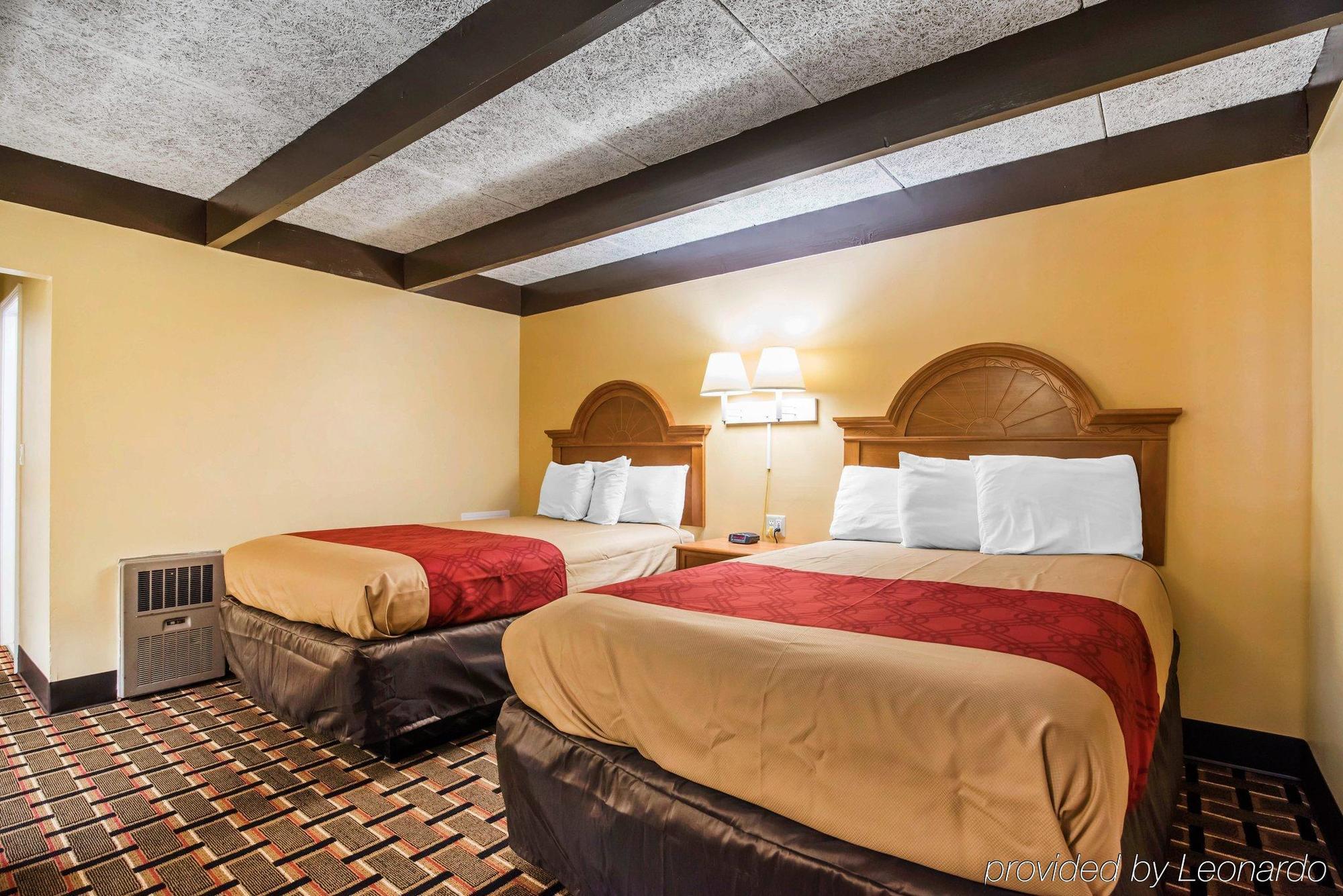 Econo Lodge New Paltz Exterior foto