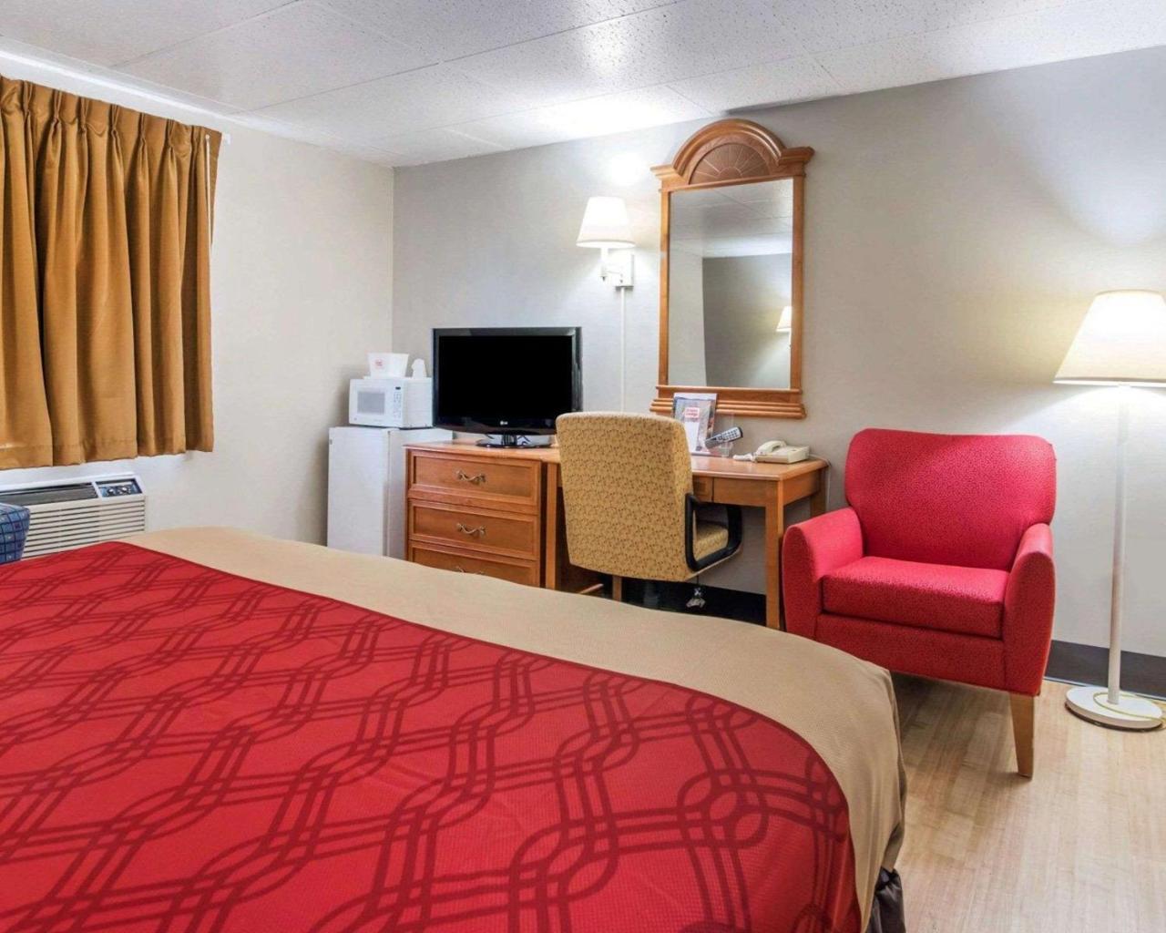 Econo Lodge New Paltz Exterior foto