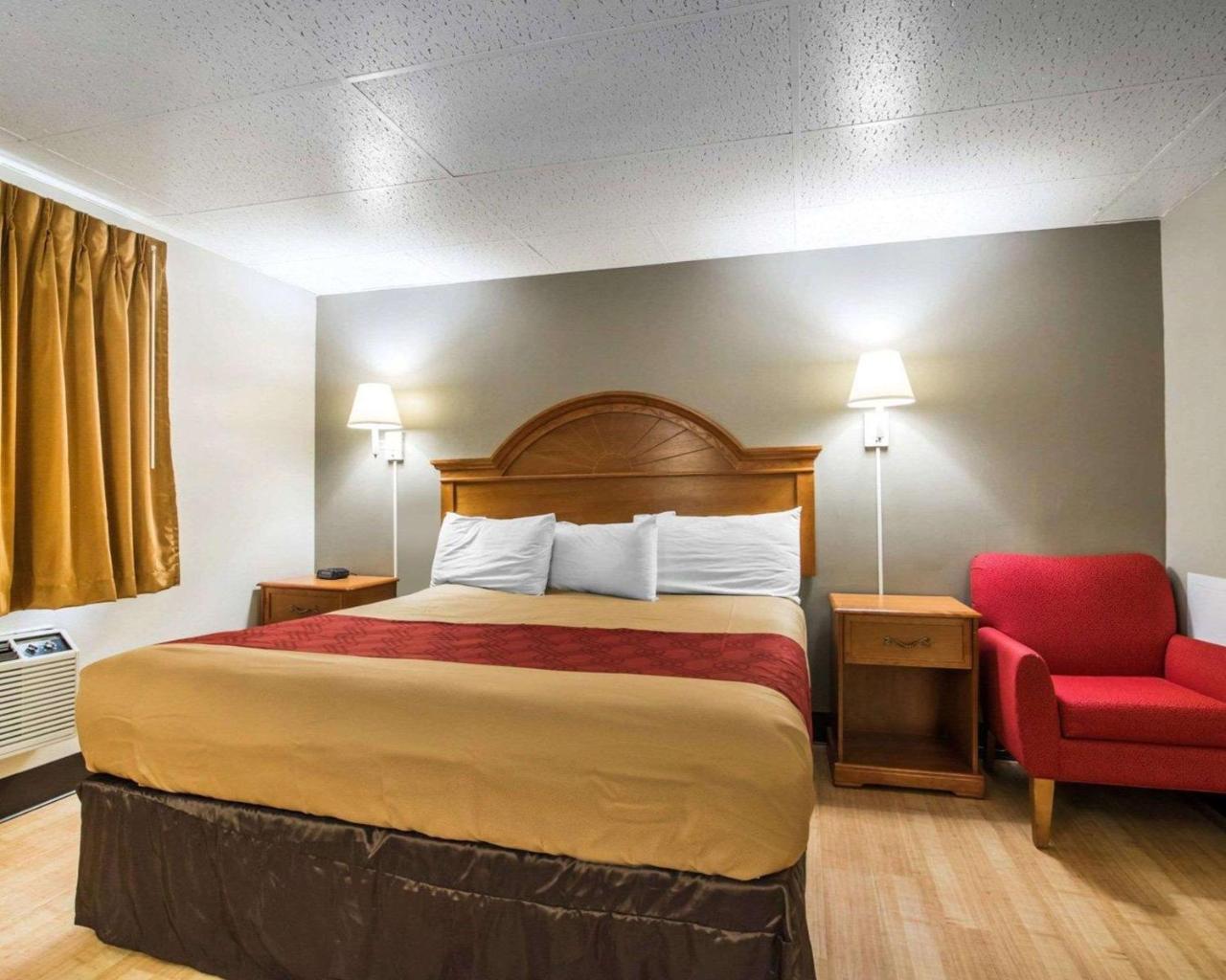 Econo Lodge New Paltz Exterior foto