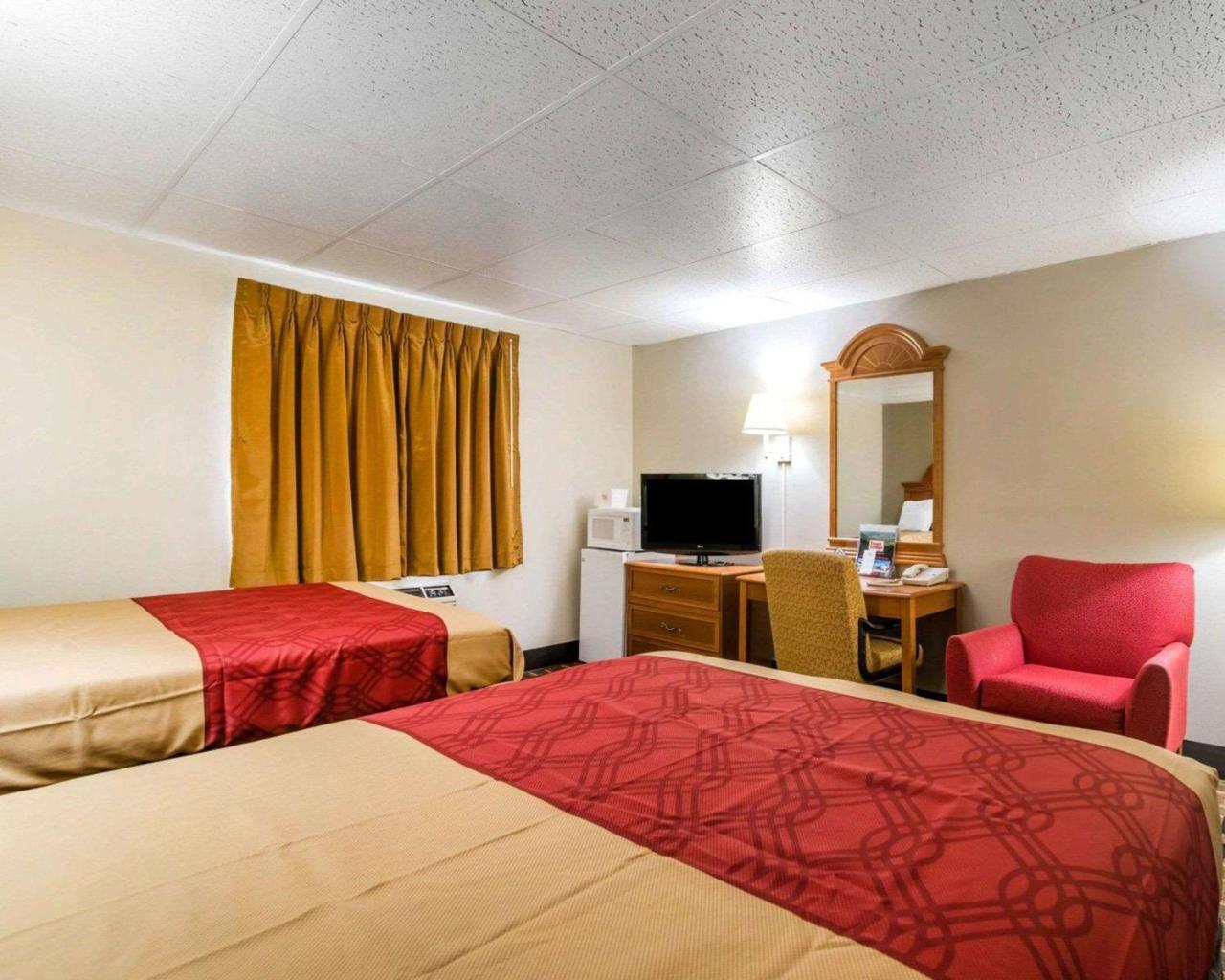 Econo Lodge New Paltz Exterior foto