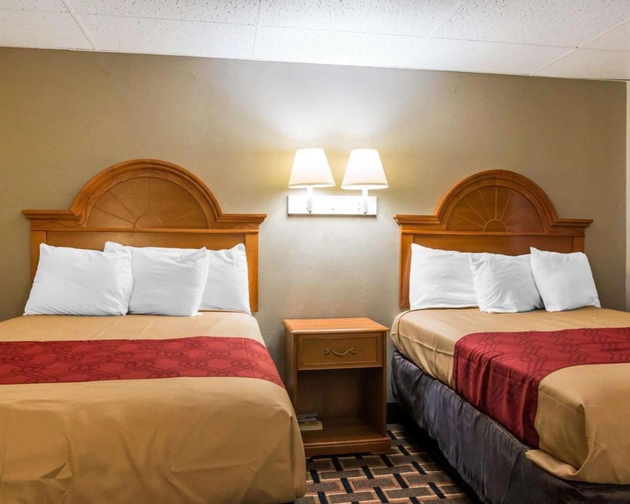 Econo Lodge New Paltz Exterior foto