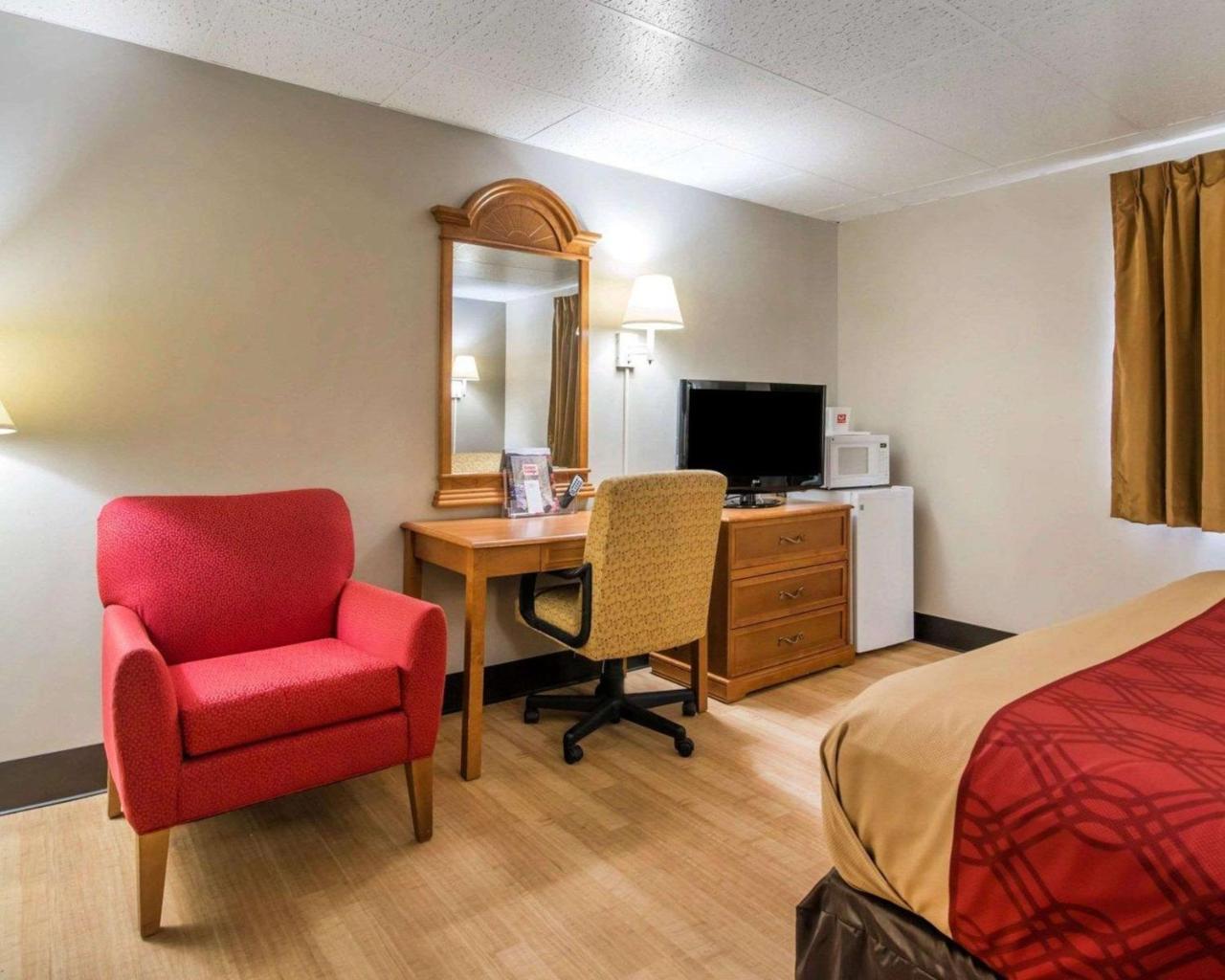 Econo Lodge New Paltz Exterior foto